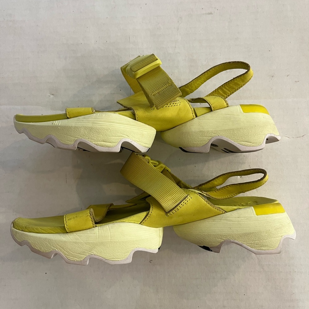 Sorel Kinetic Impact sandals bright fluorescent yellow white soles buckles sz 9 - Picture 4 of 10